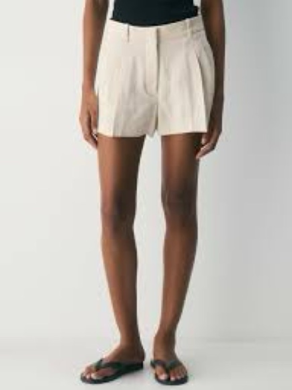 Aritzia Wilfred The Essential Short